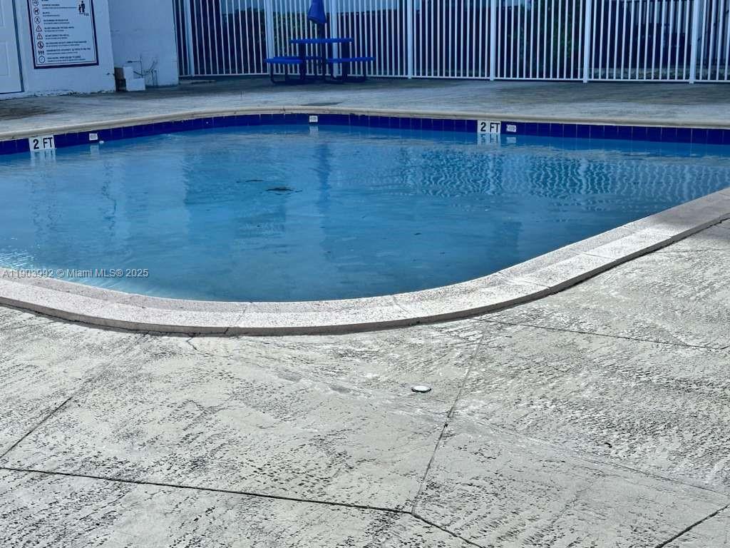 GROVE GARDENS CONDO - Residential Lease