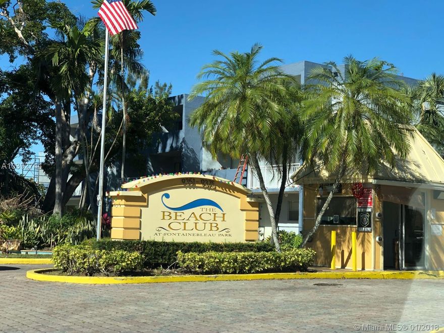 Completely updated 2 bedroom 3 full baths condo plus a den that can be used as a third bedroom, unit has all hurricane impact windows, stainless appliances, closed to International mall. All amenities.