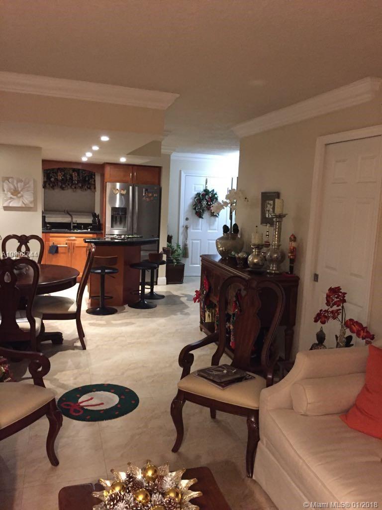 THE BEACH CLUB FONTAINEBL - Residential Lease