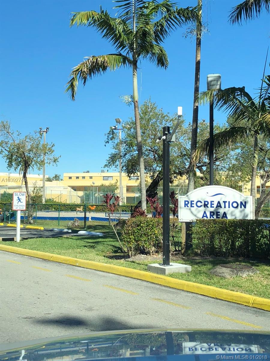 THE BEACH CLUB FONTAINEBL - Residential Lease