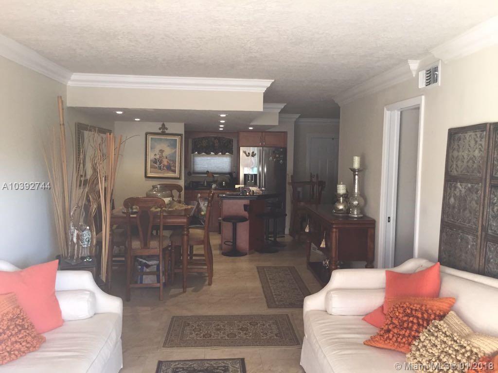 THE BEACH CLUB FONTAINEBL - Residential Lease