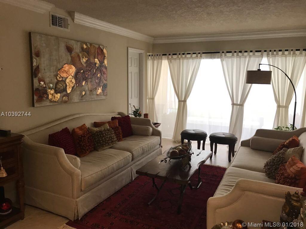 THE BEACH CLUB FONTAINEBL - Residential Lease