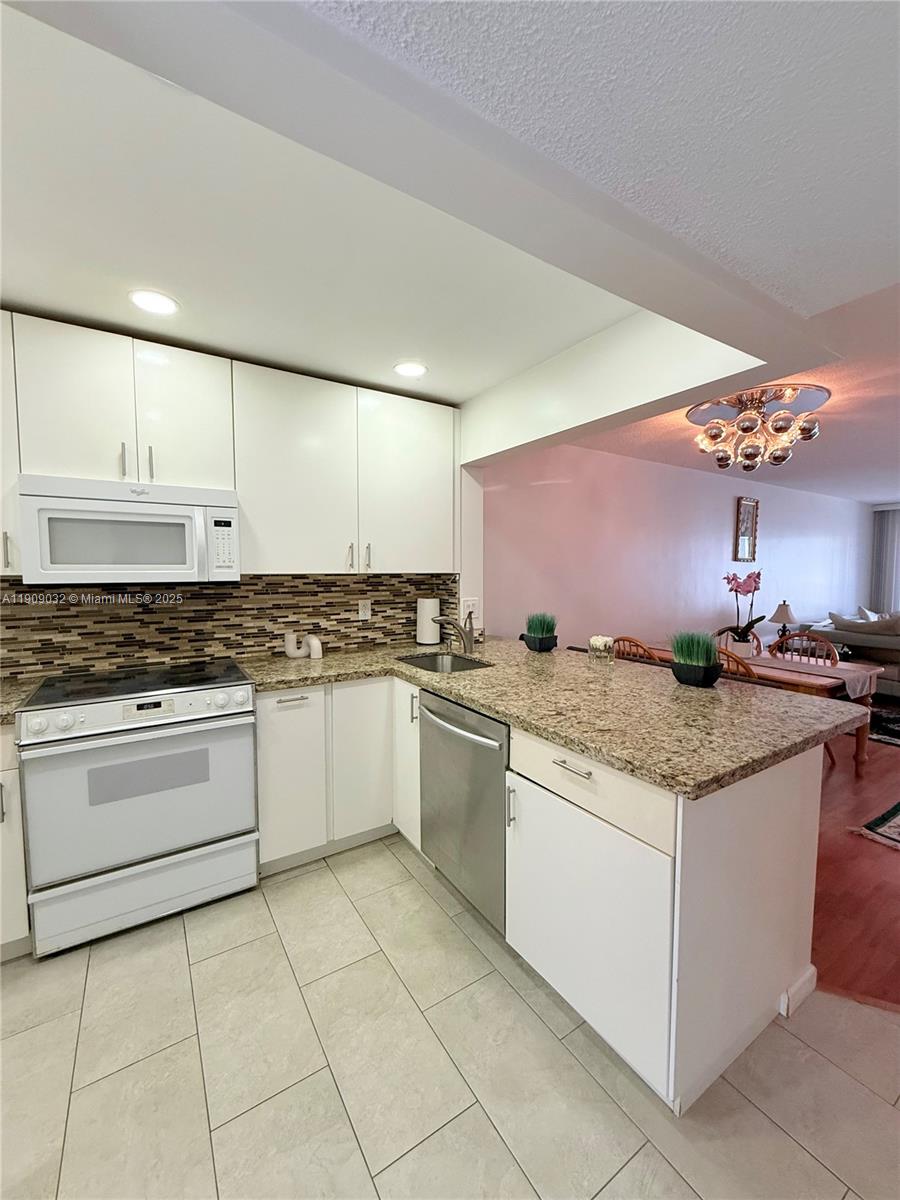 RIVIERA APTS A INC OF HAL - Residential