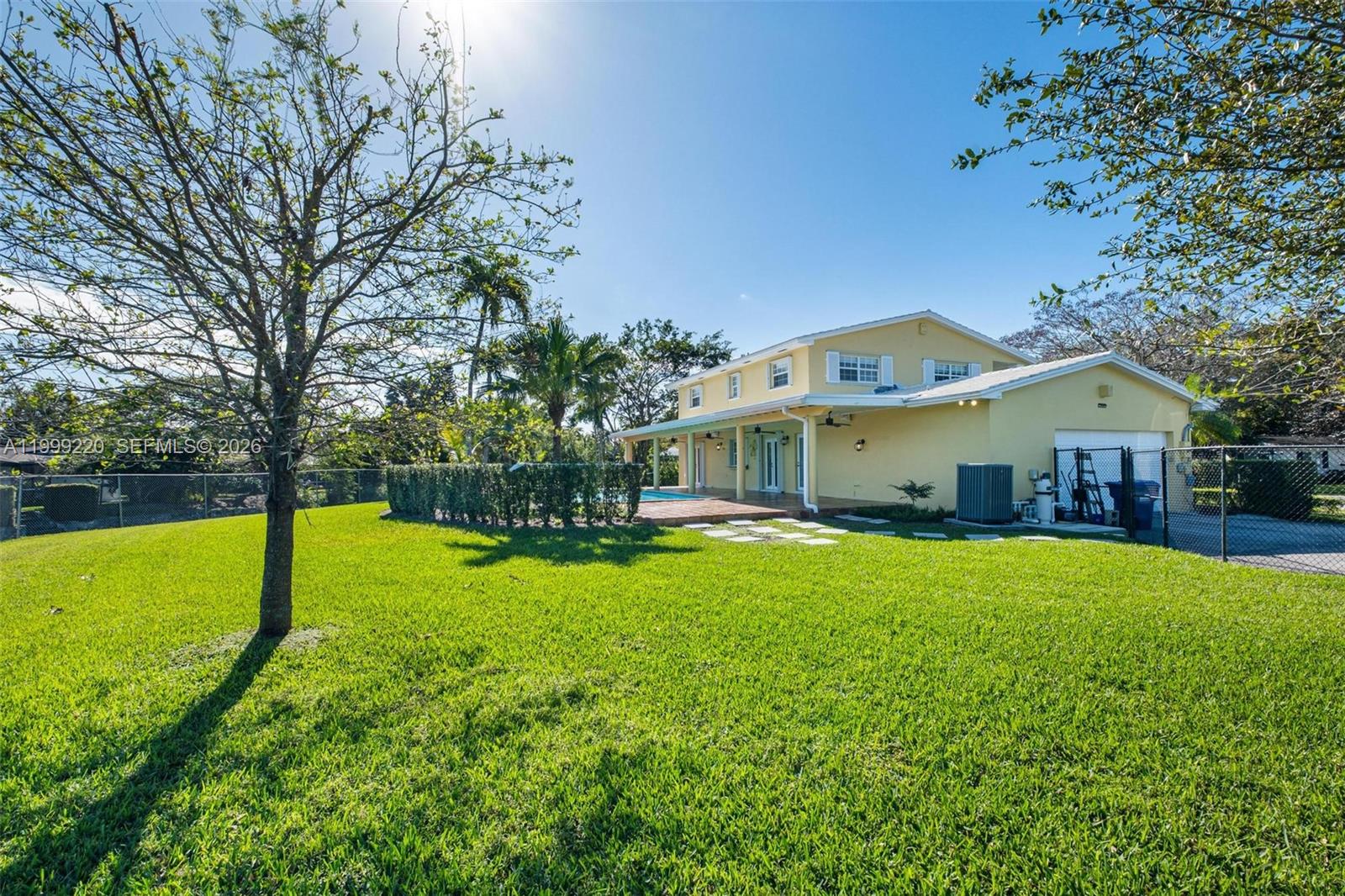 MONTGOMERY EAST SEC 2 - Residential Lease