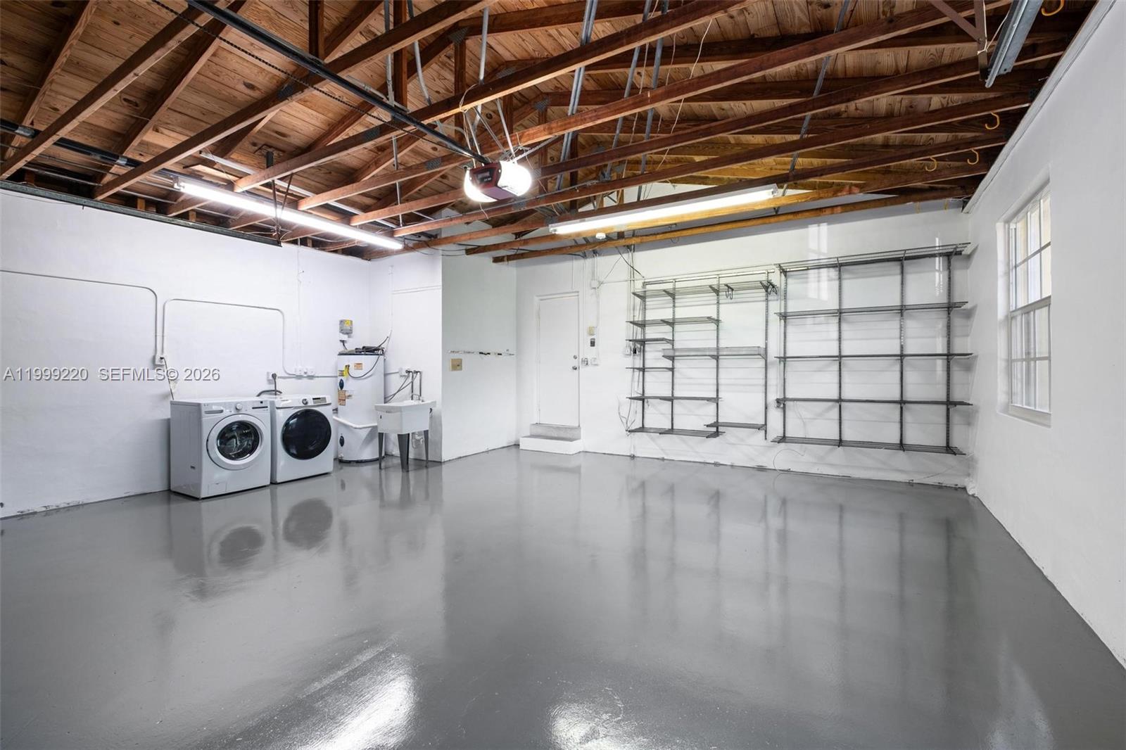 MONTGOMERY EAST SEC 2 - Residential Lease