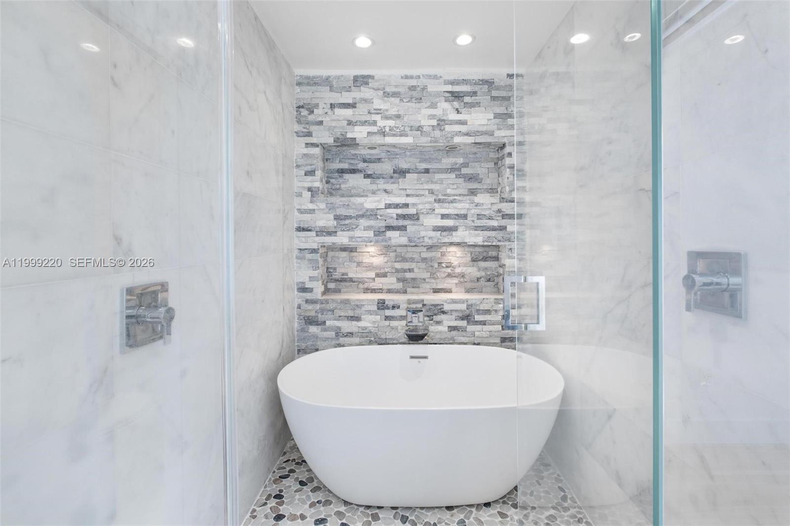 MONTGOMERY EAST SEC 2 - Residential Lease