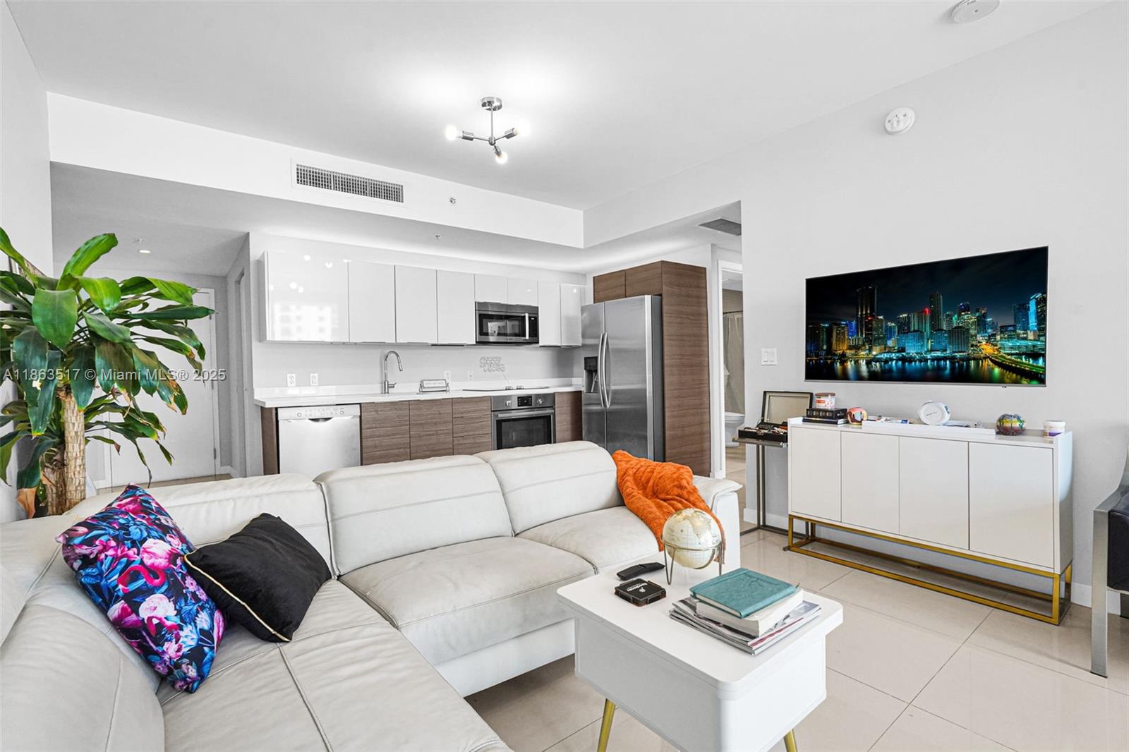 BRICKELL TEN CONDO - Residential