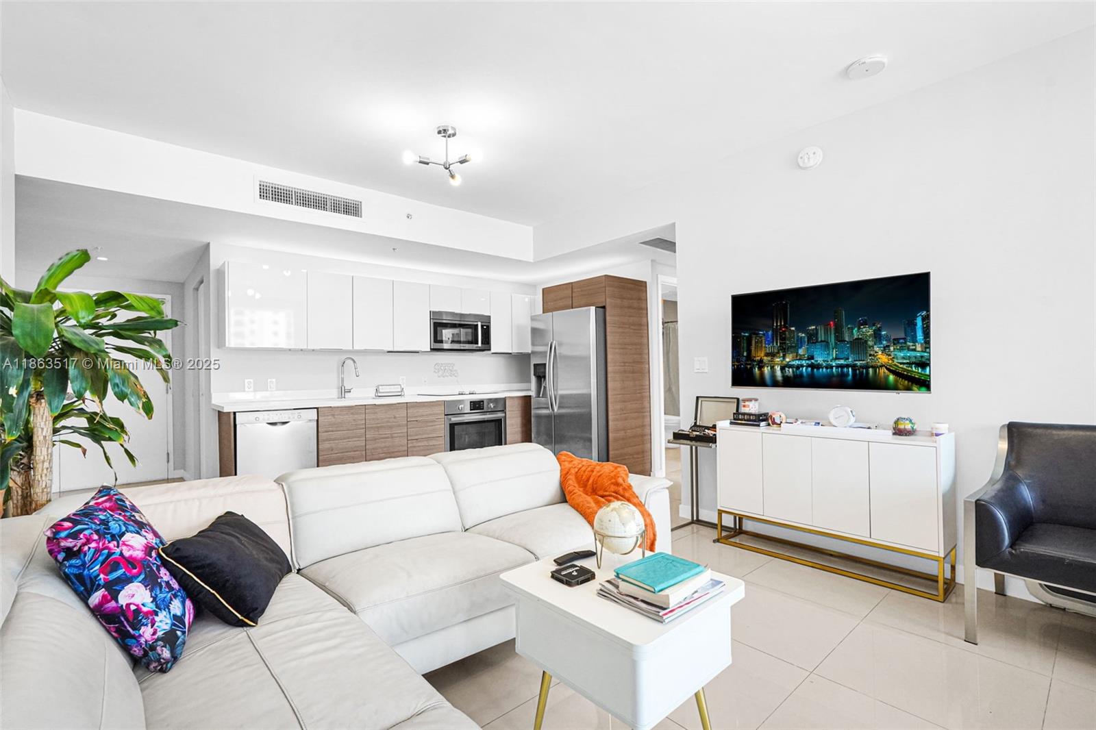 BRICKELL TEN CONDO - Residential