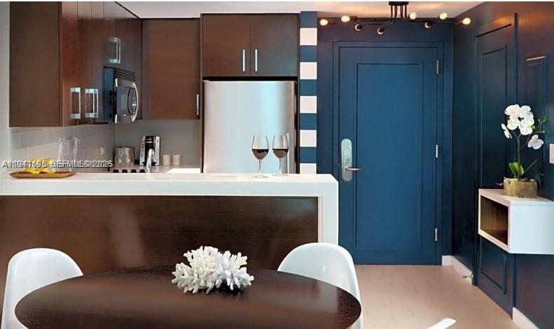 SOLE CONDO - Residential