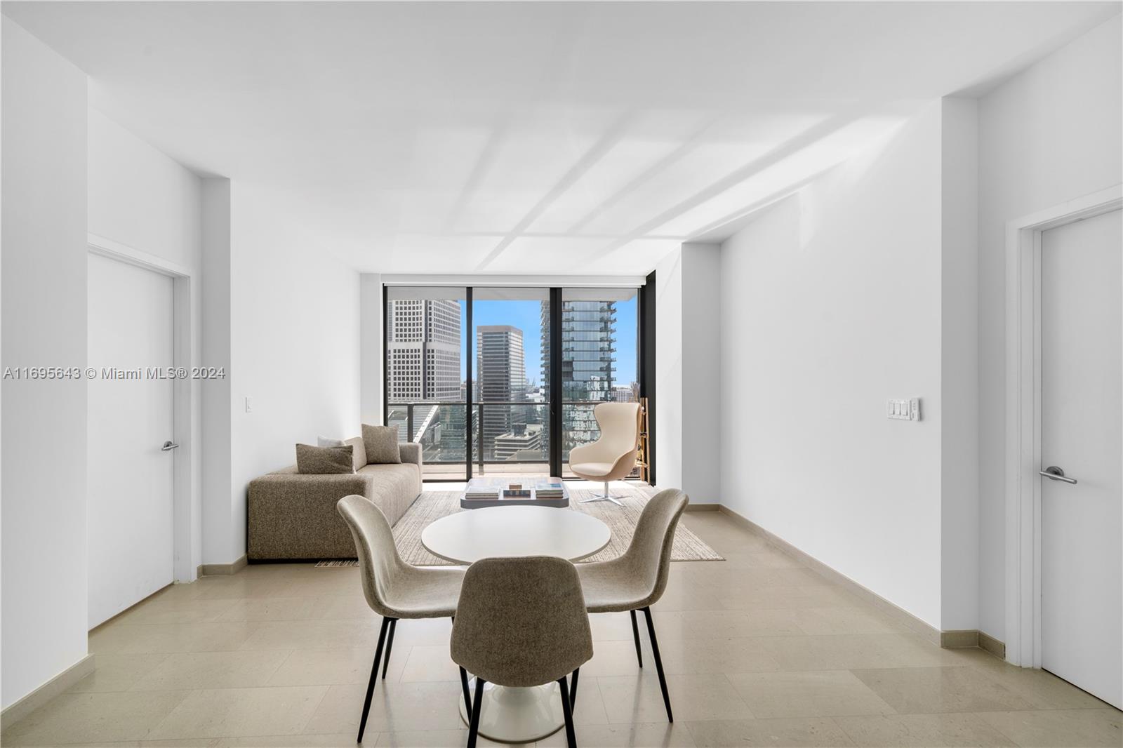 88 SW 7th St 2105