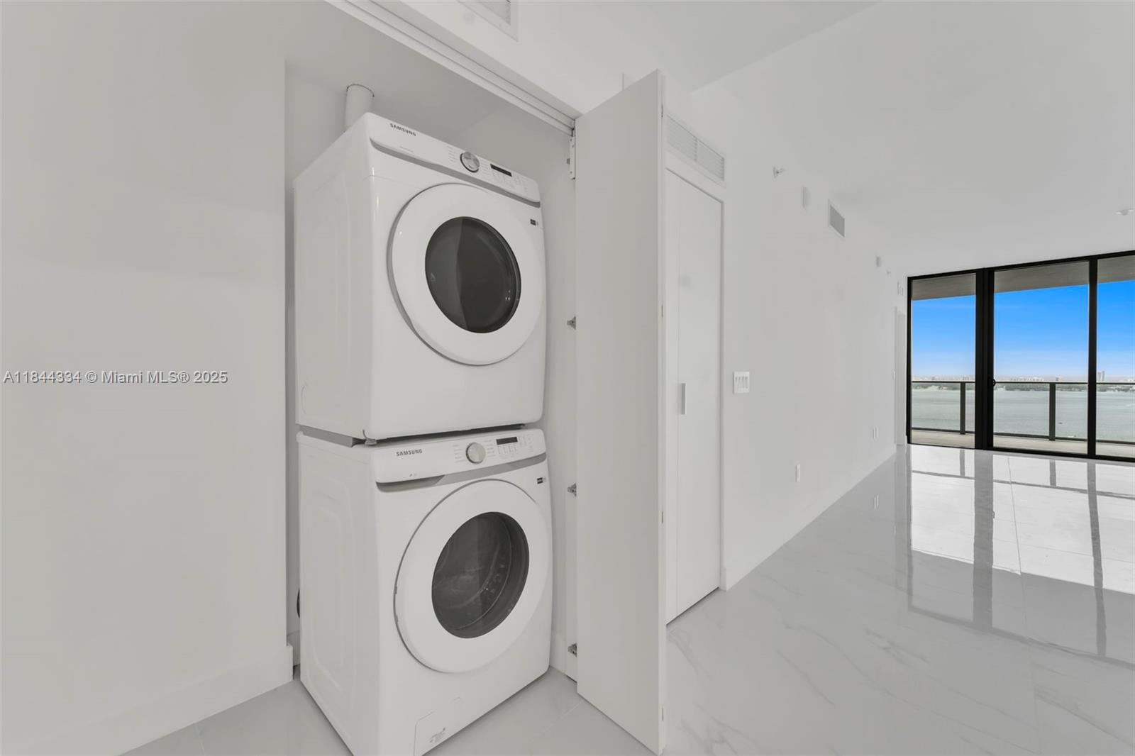 Aria Reserve Miami - Residential