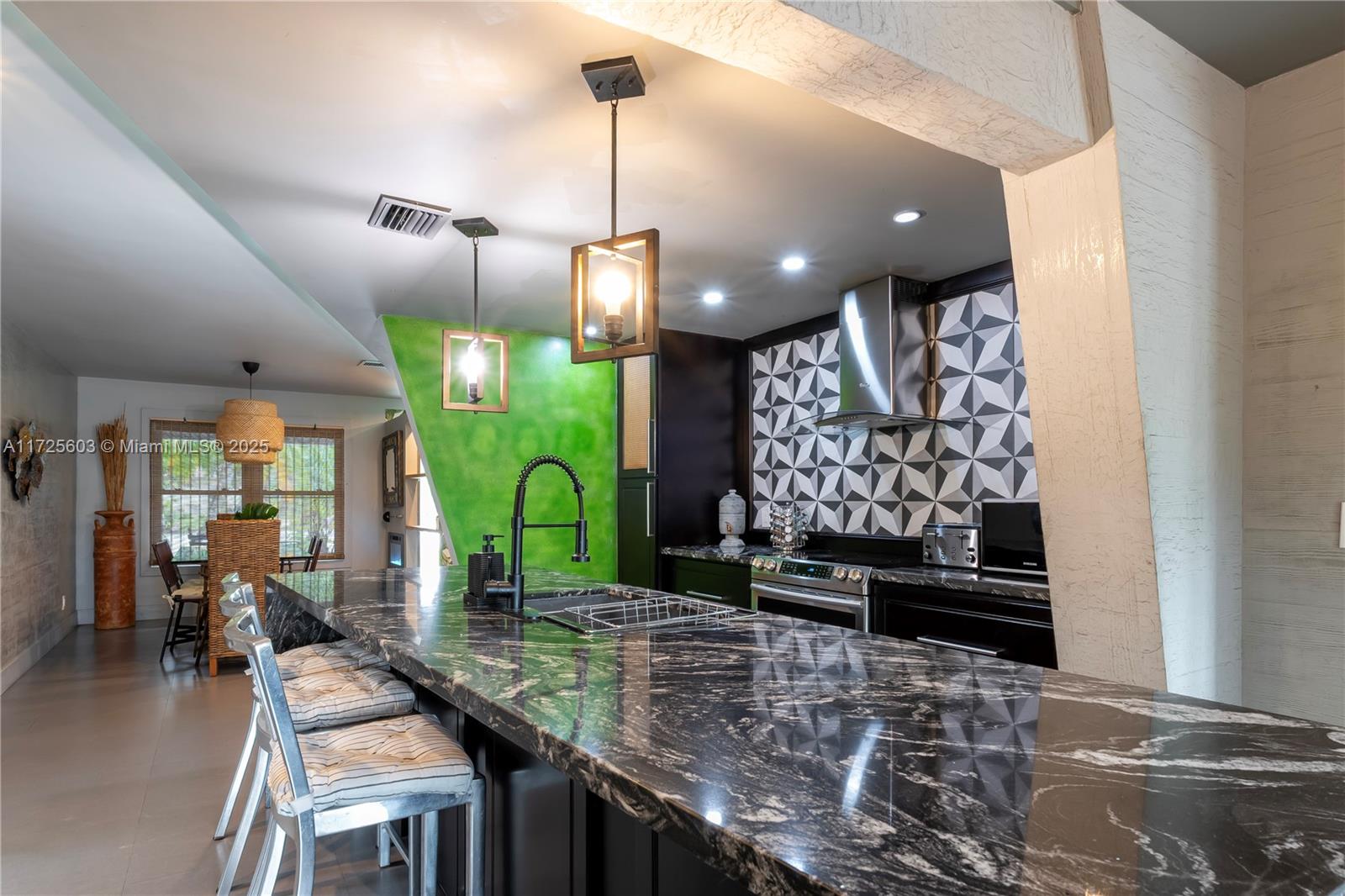 LOOK HOMESITES NO 4 - Residential