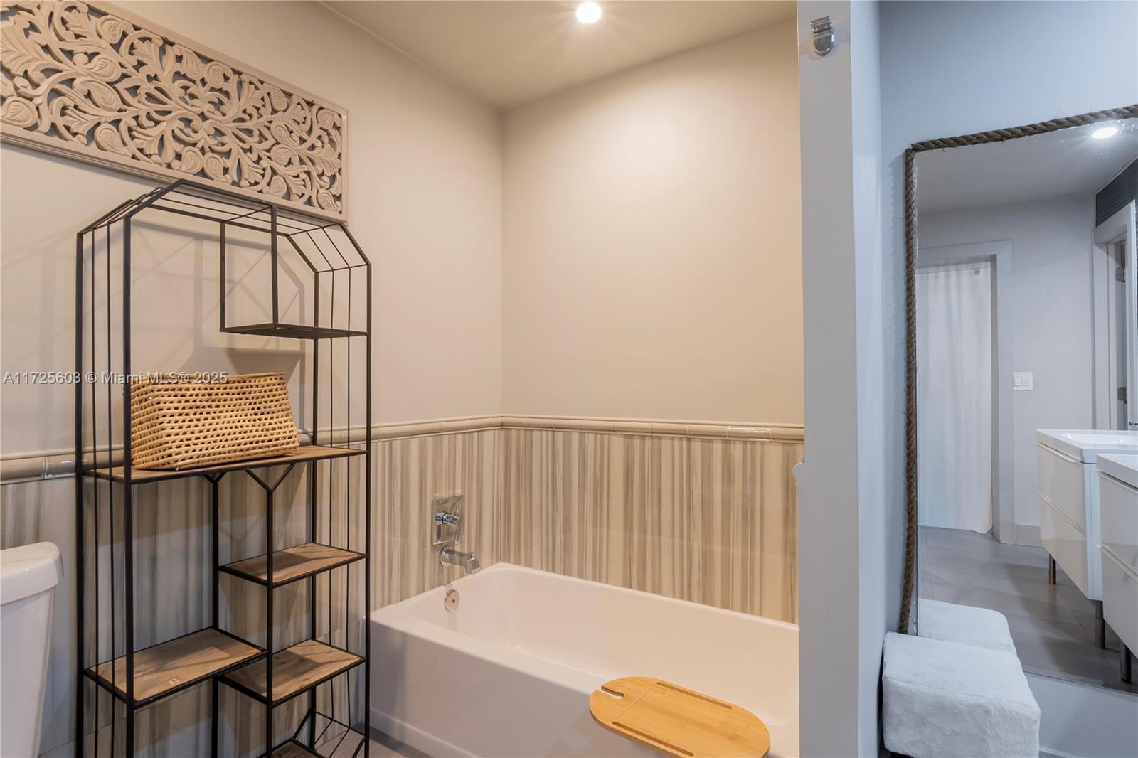 LOOK HOMESITES NO 4 - Residential