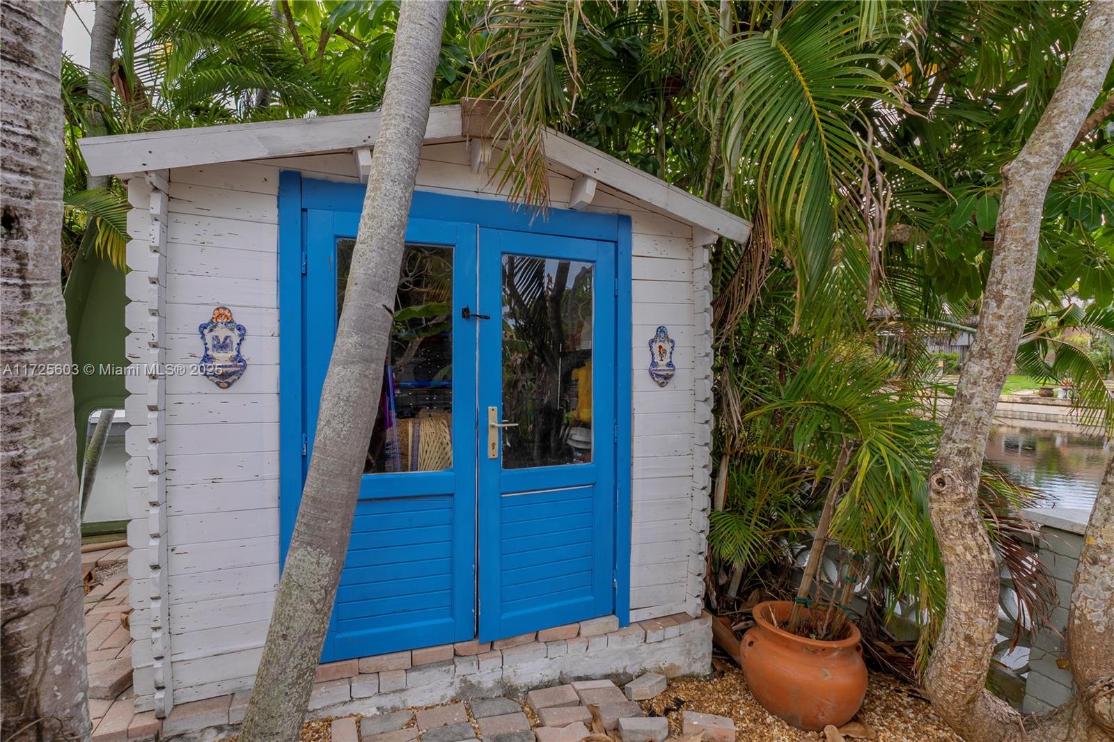 LOOK HOMESITES NO 4 - Residential