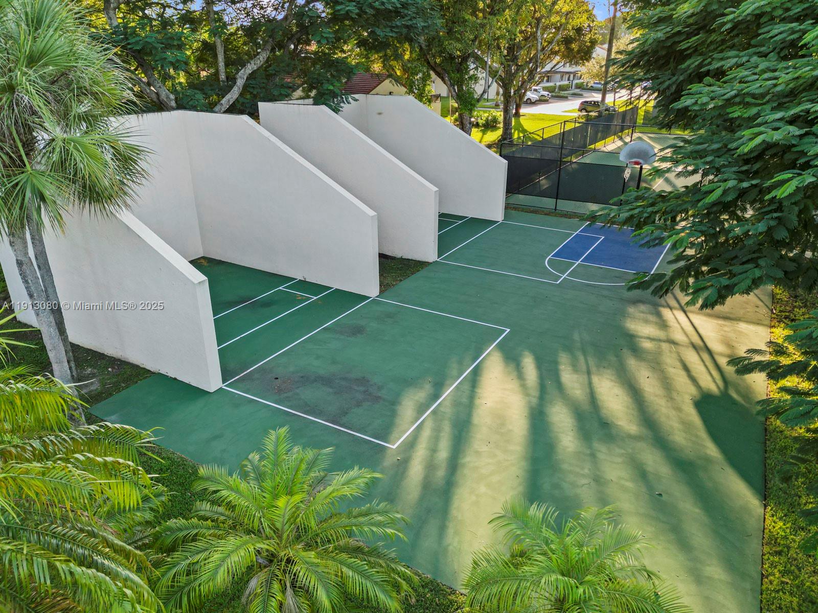 CALUSA POINT - Residential