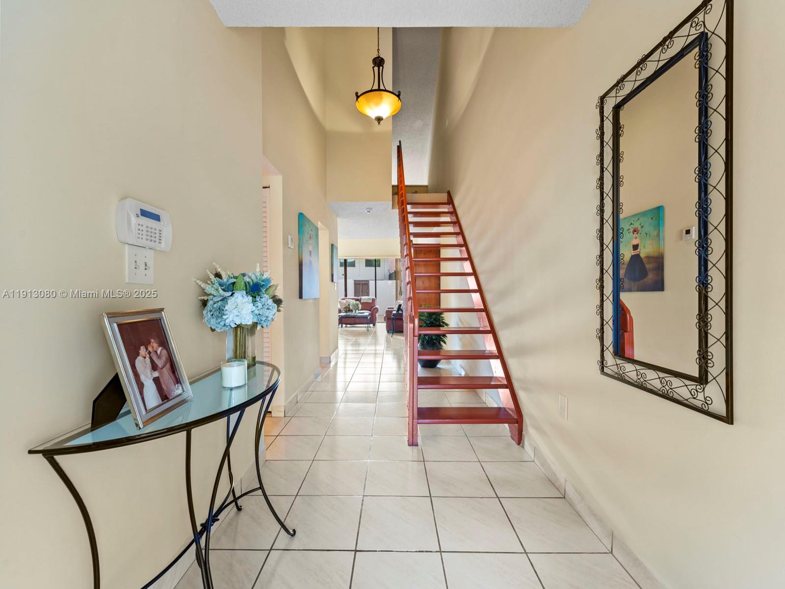 CALUSA POINT - Residential