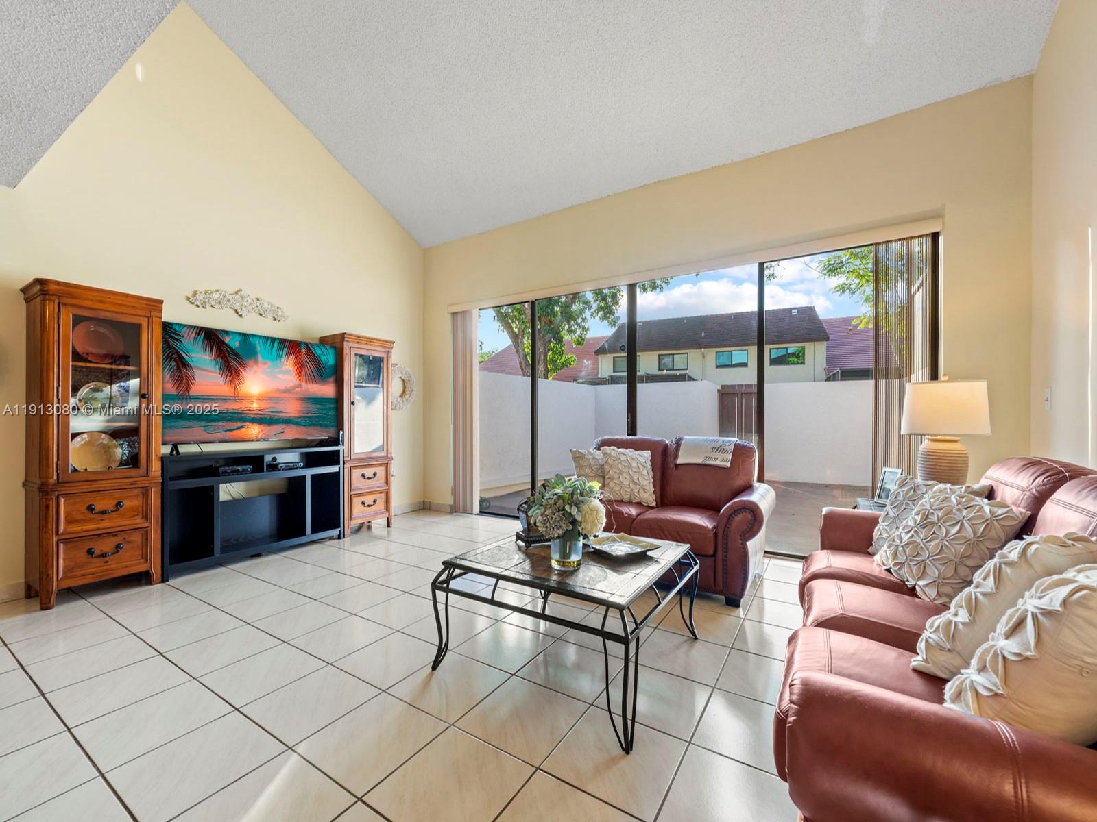 CALUSA POINT - Residential