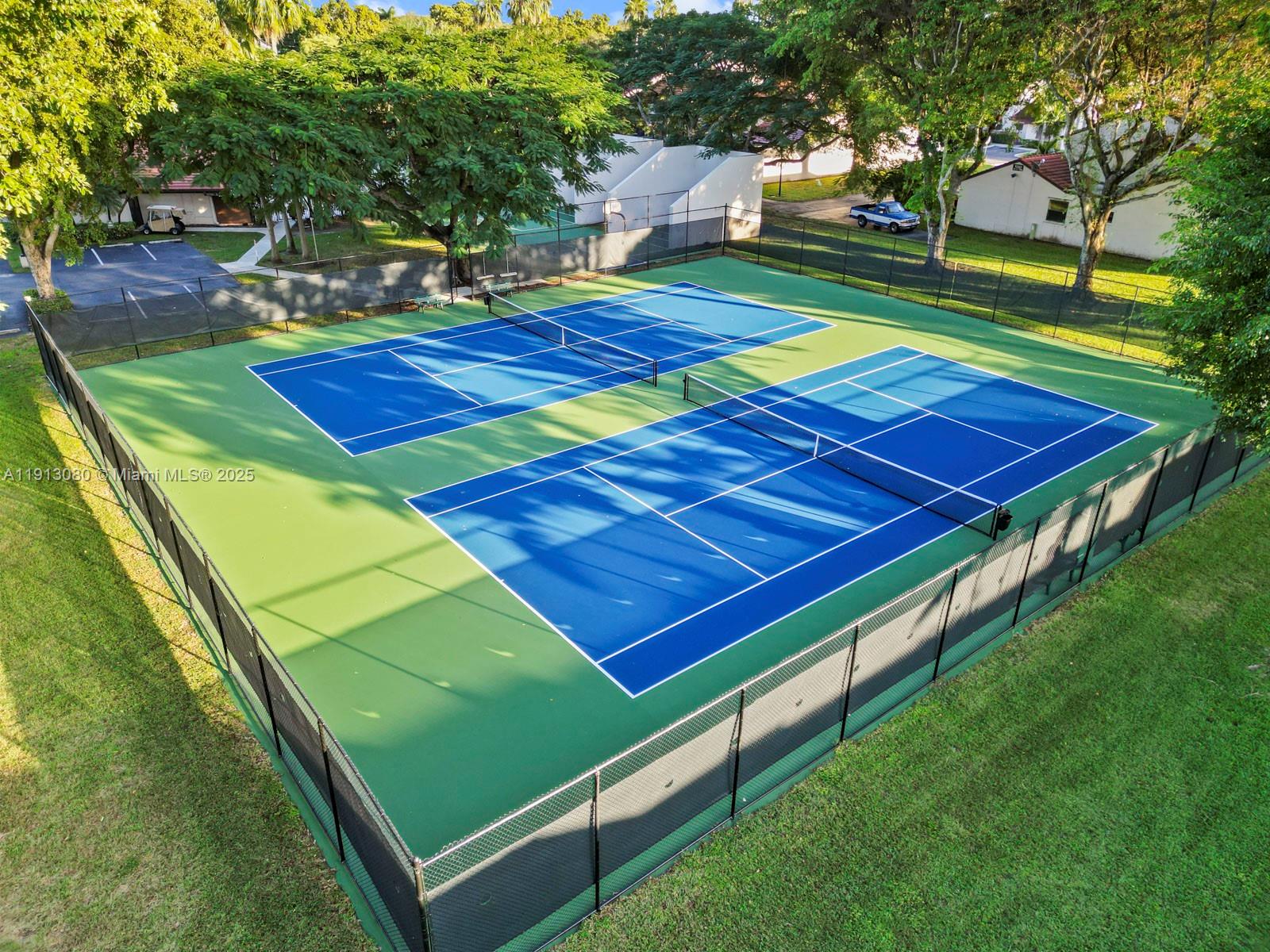 CALUSA POINT - Residential