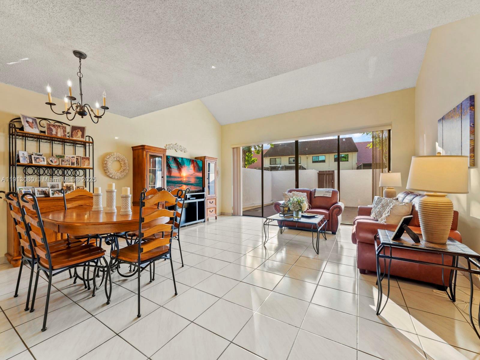 CALUSA POINT - Residential