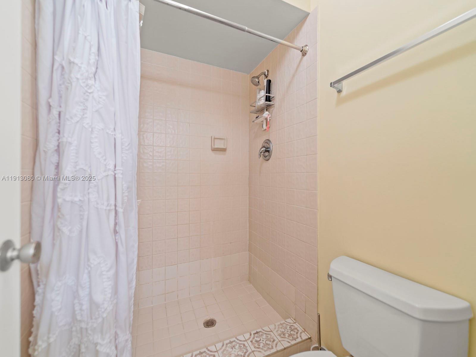 CALUSA POINT - Residential