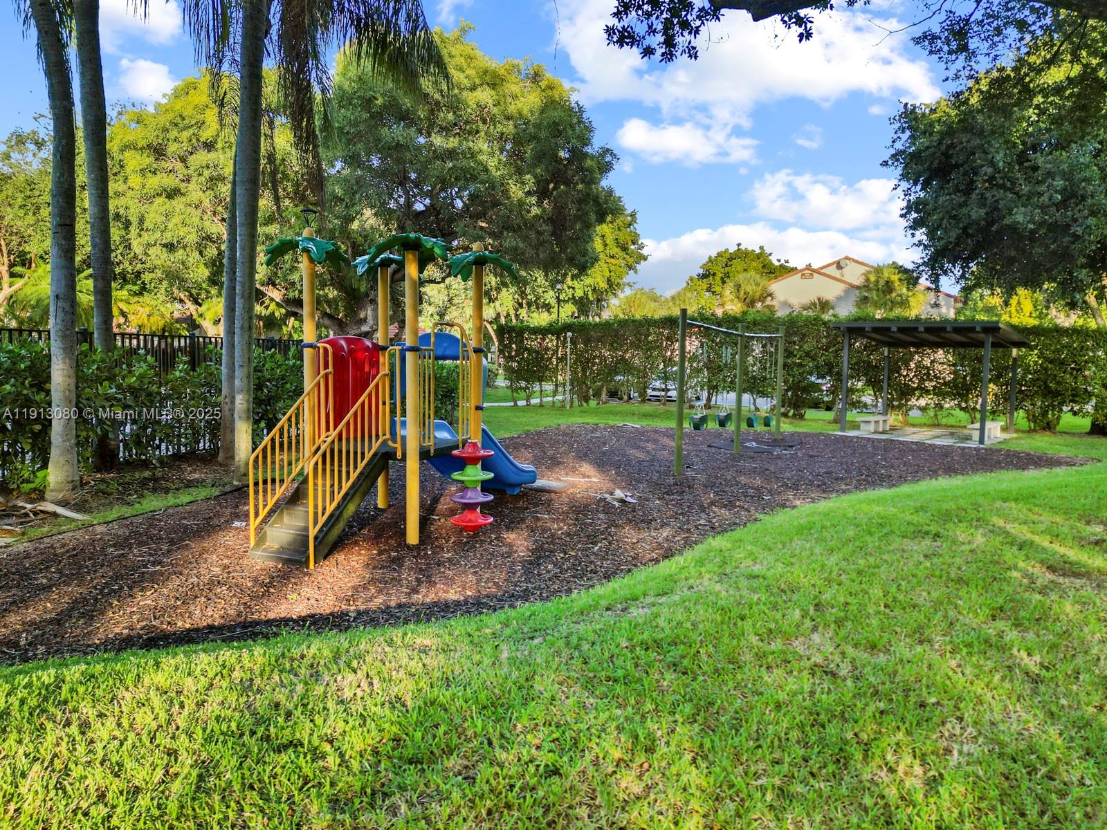 CALUSA POINT - Residential