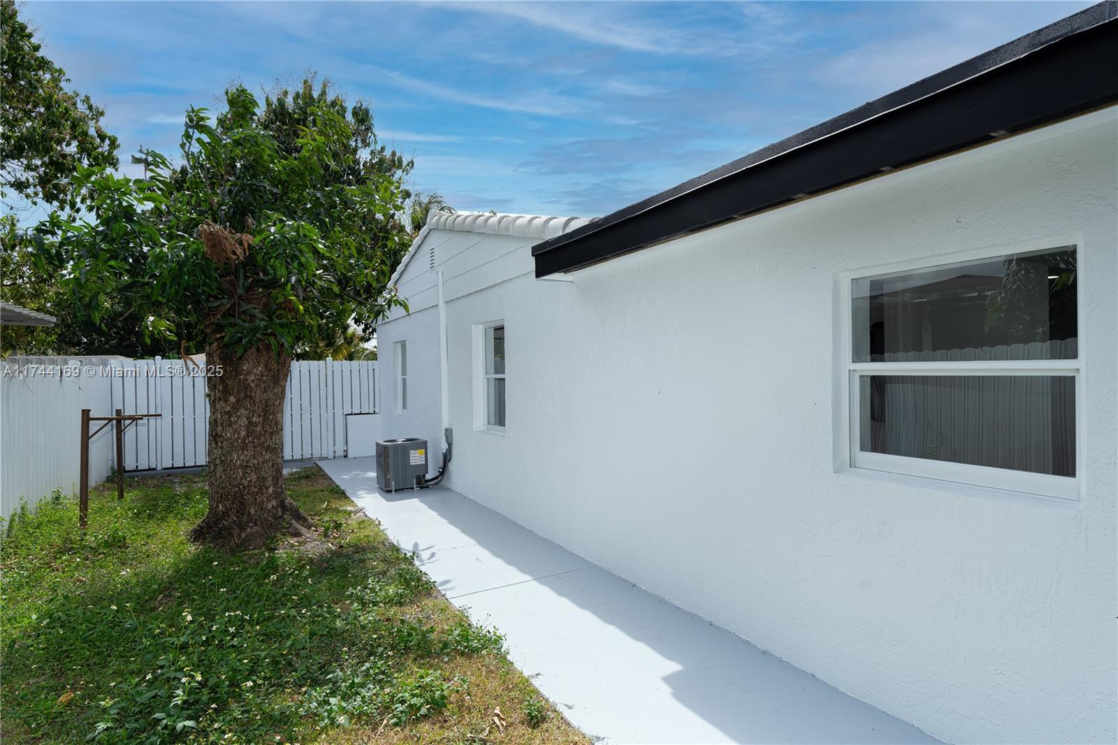 CURTISS PARK - Residential