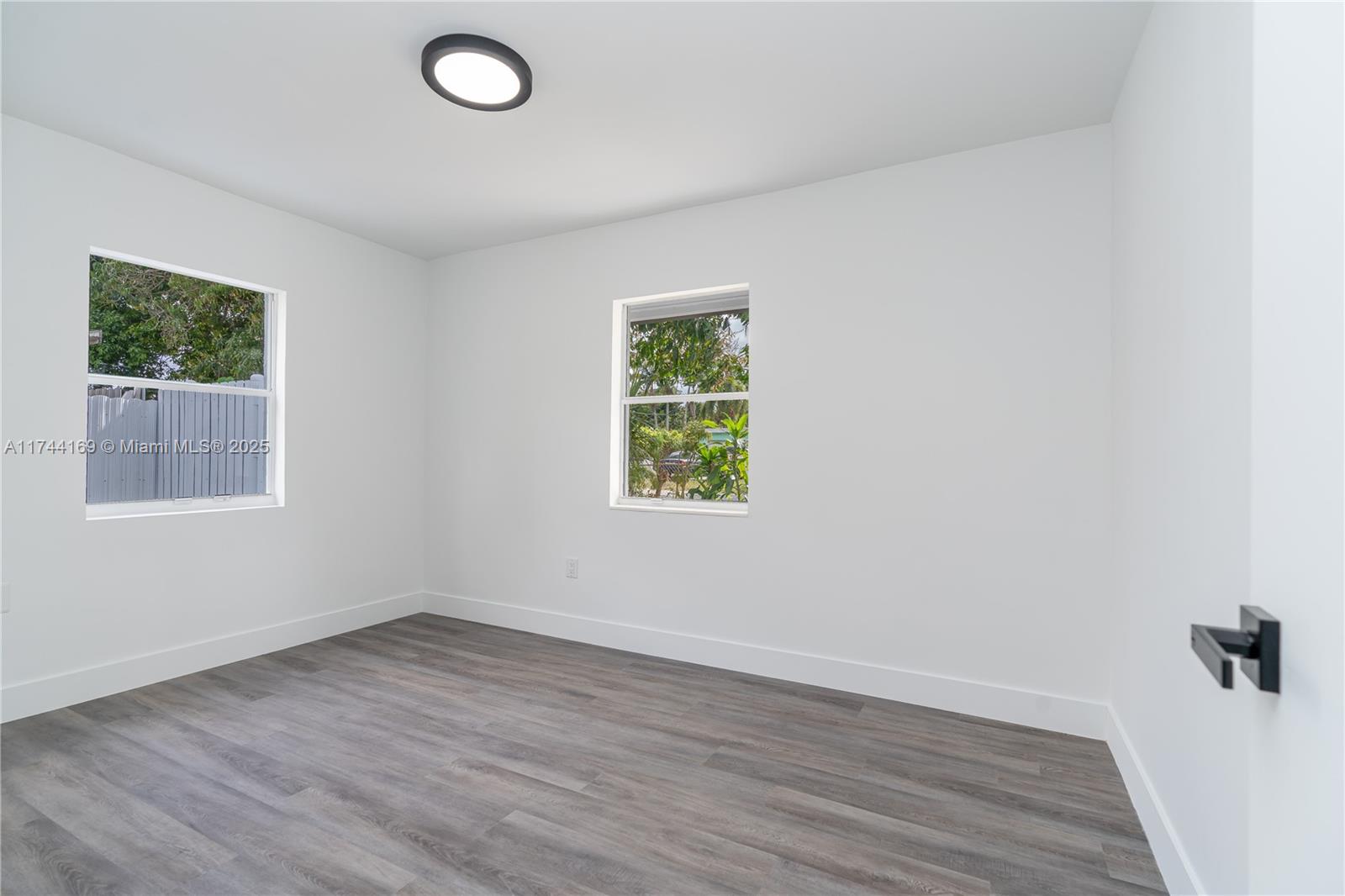 CURTISS PARK - Residential