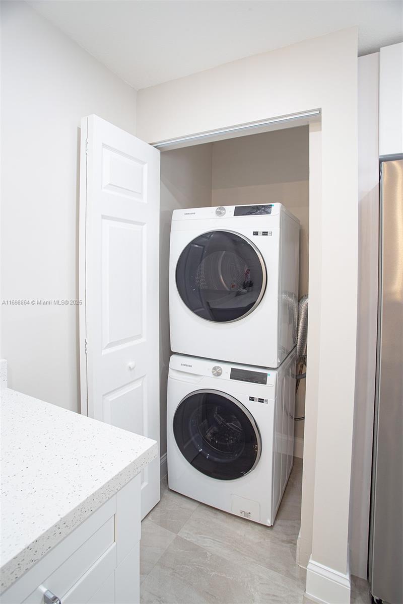 EVERGREEN I OF VILLS OF O - Residential Lease