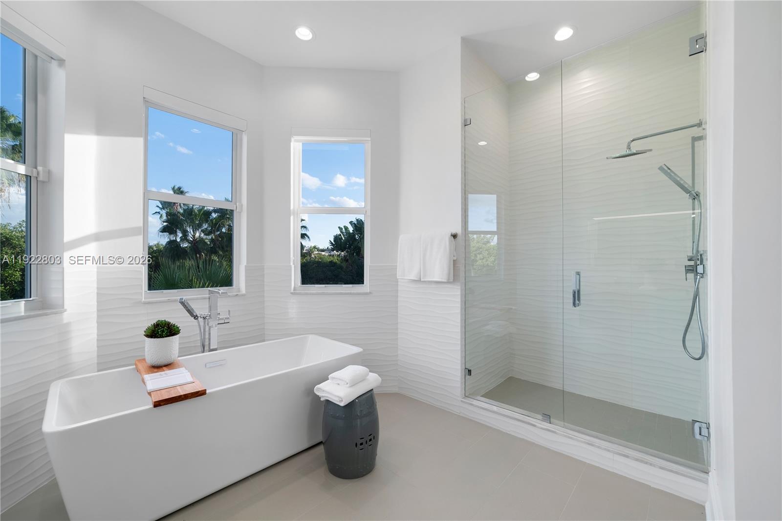 DEERING BAY ESTATES - Residential