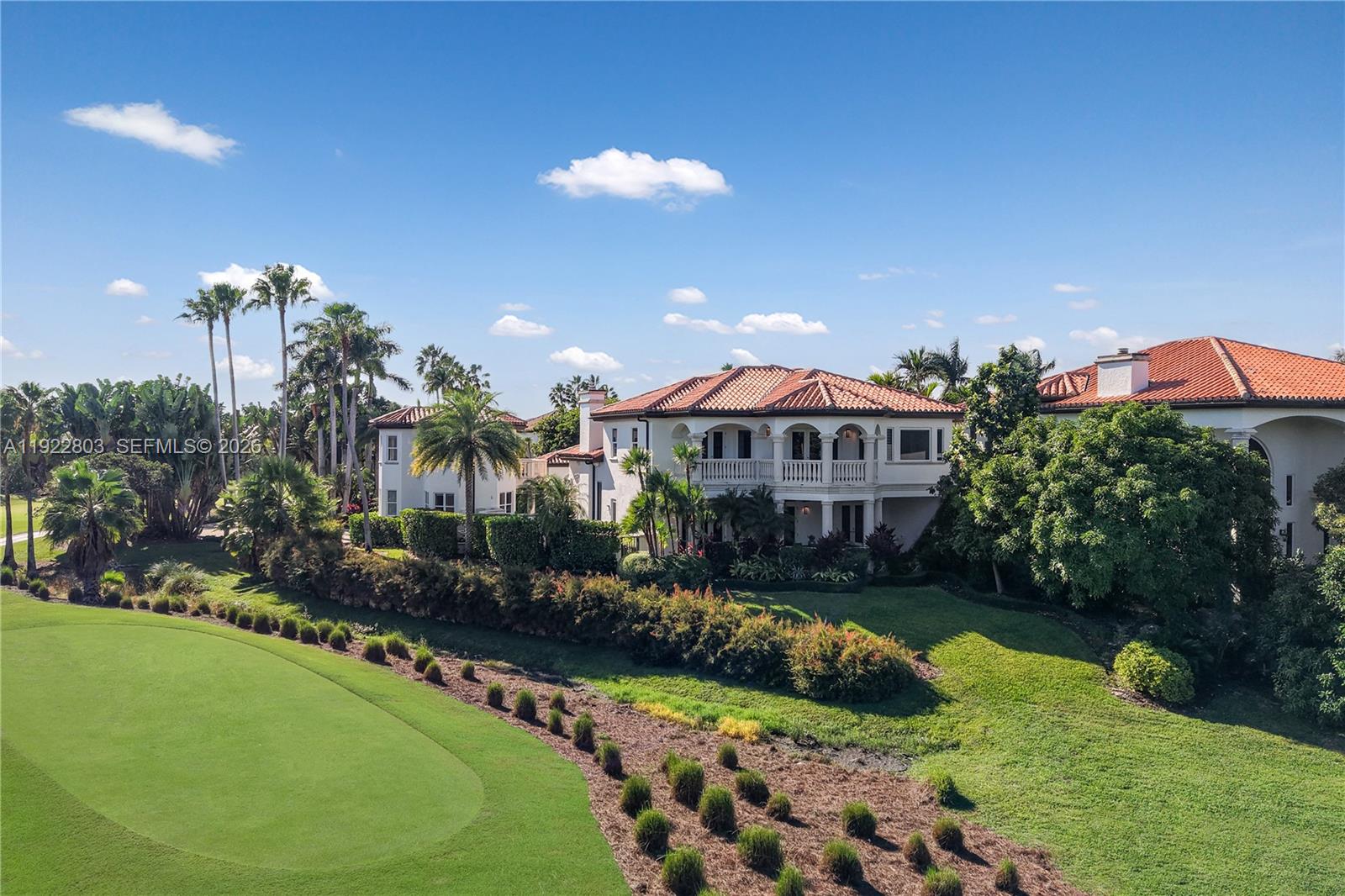 DEERING BAY ESTATES - Residential