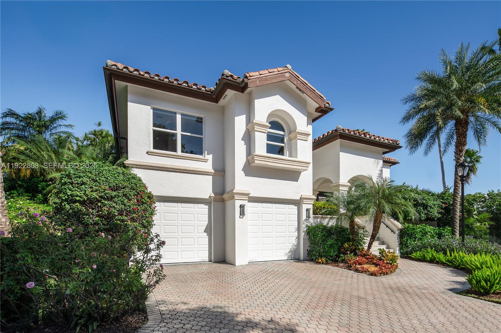 DEERING BAY ESTATES - Residential