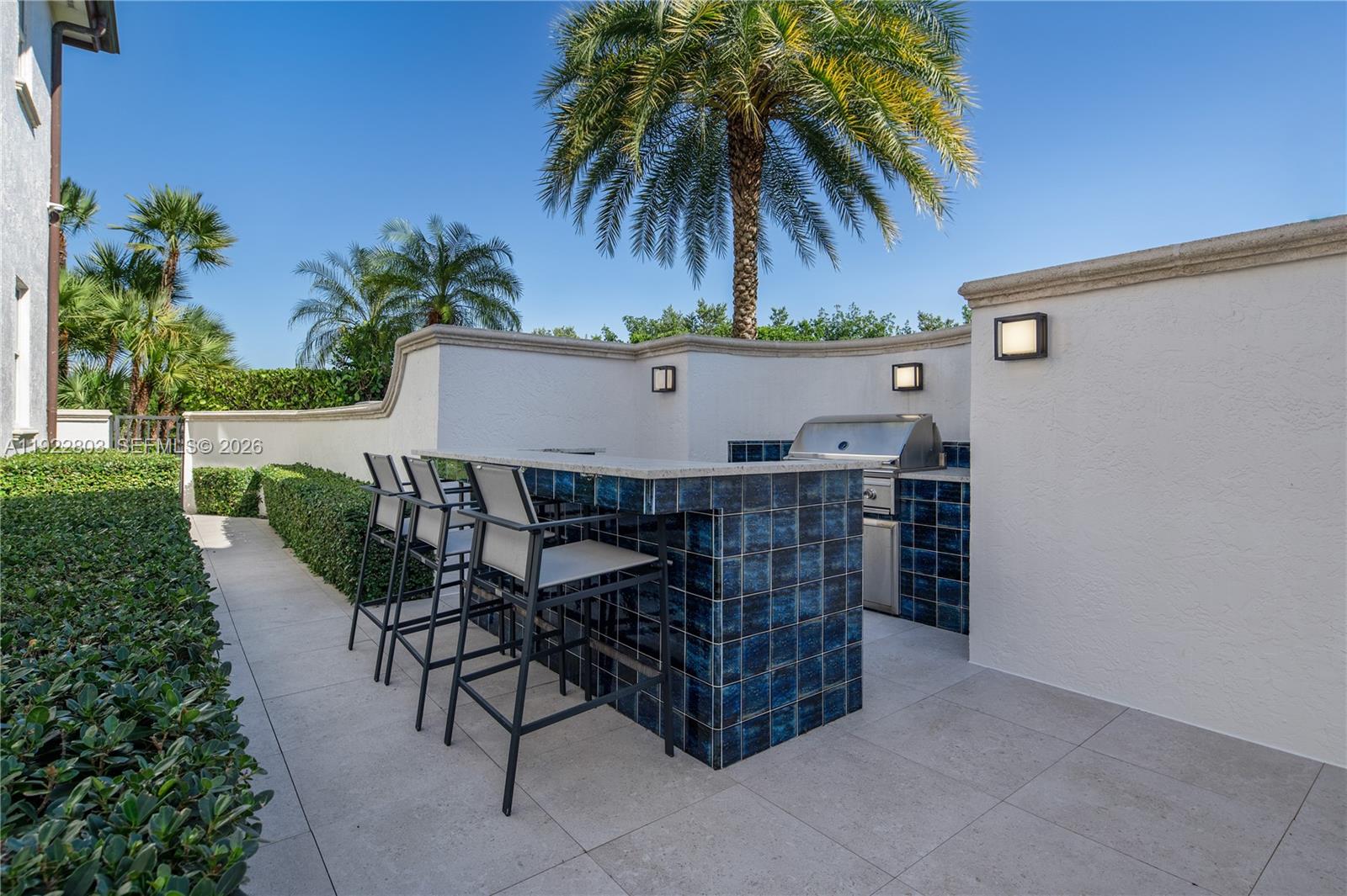 DEERING BAY ESTATES - Residential