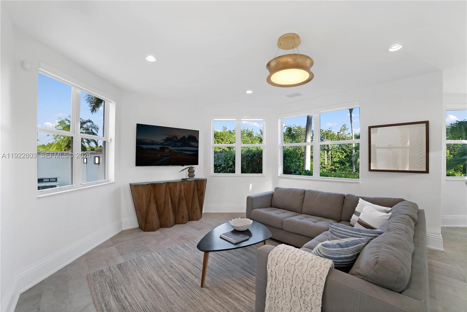 DEERING BAY ESTATES - Residential