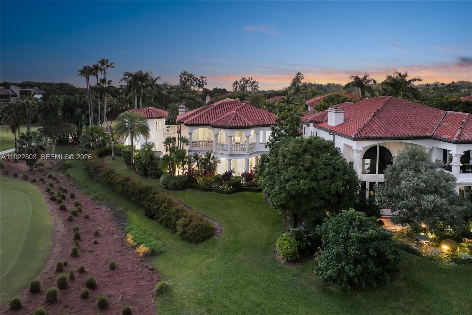 DEERING BAY ESTATES - Residential