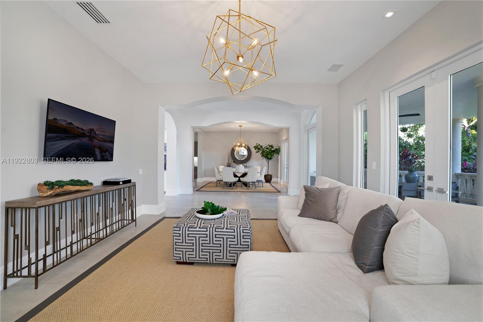 DEERING BAY ESTATES - Residential