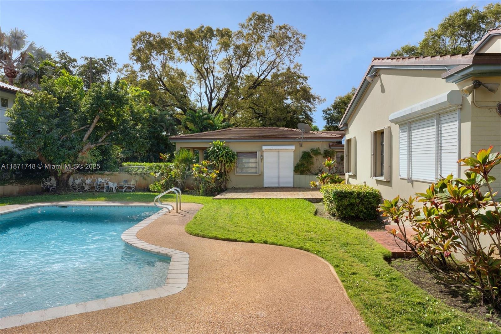 CORAL GABLES COUNTRY CLUB - Residential