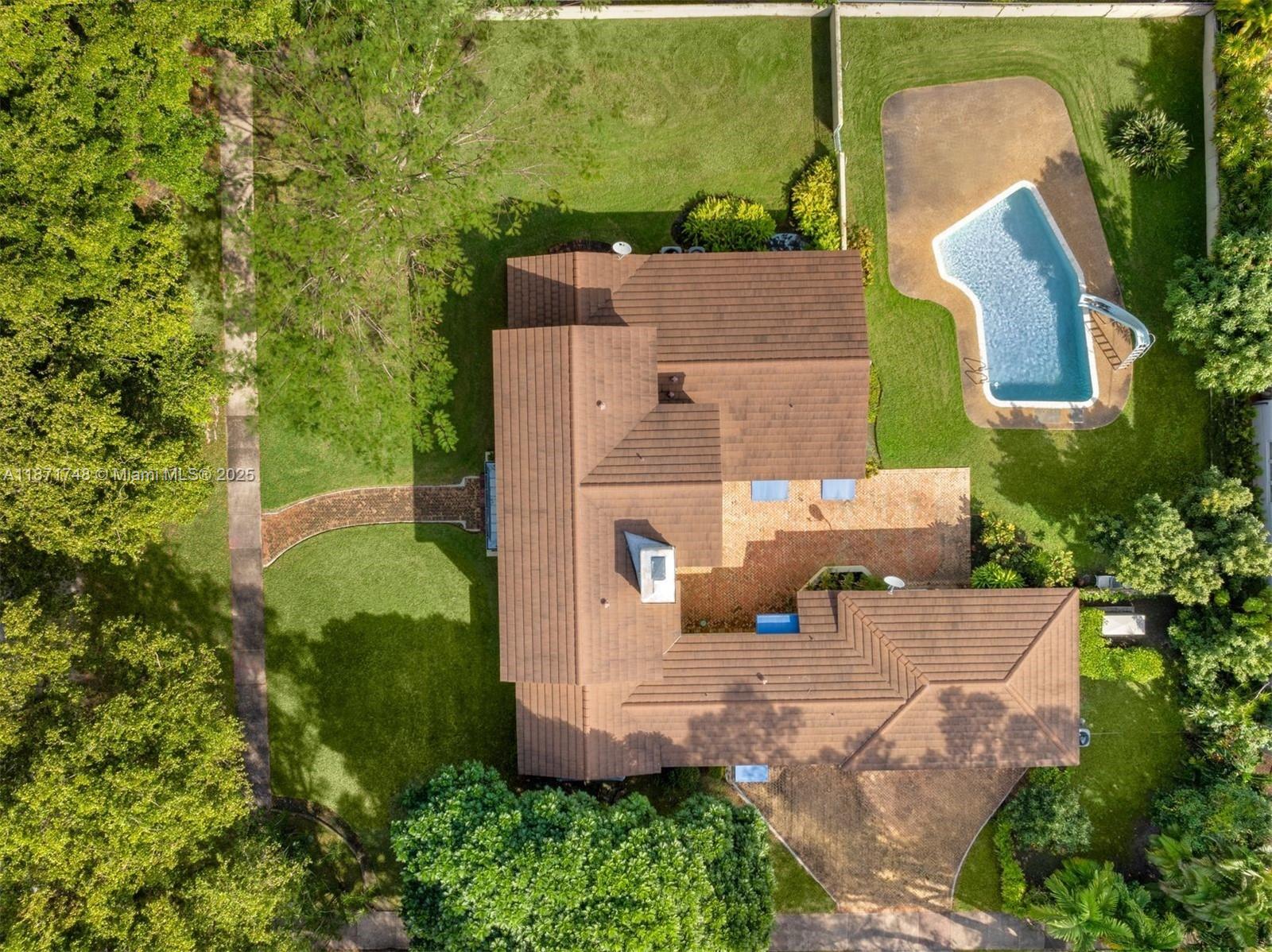 CORAL GABLES COUNTRY CLUB - Residential