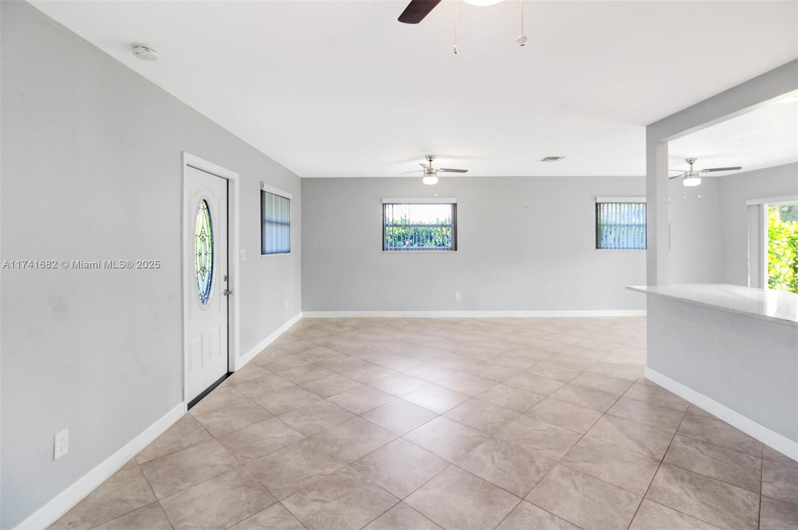 TWIN LAKE MANOR SUB - Residential