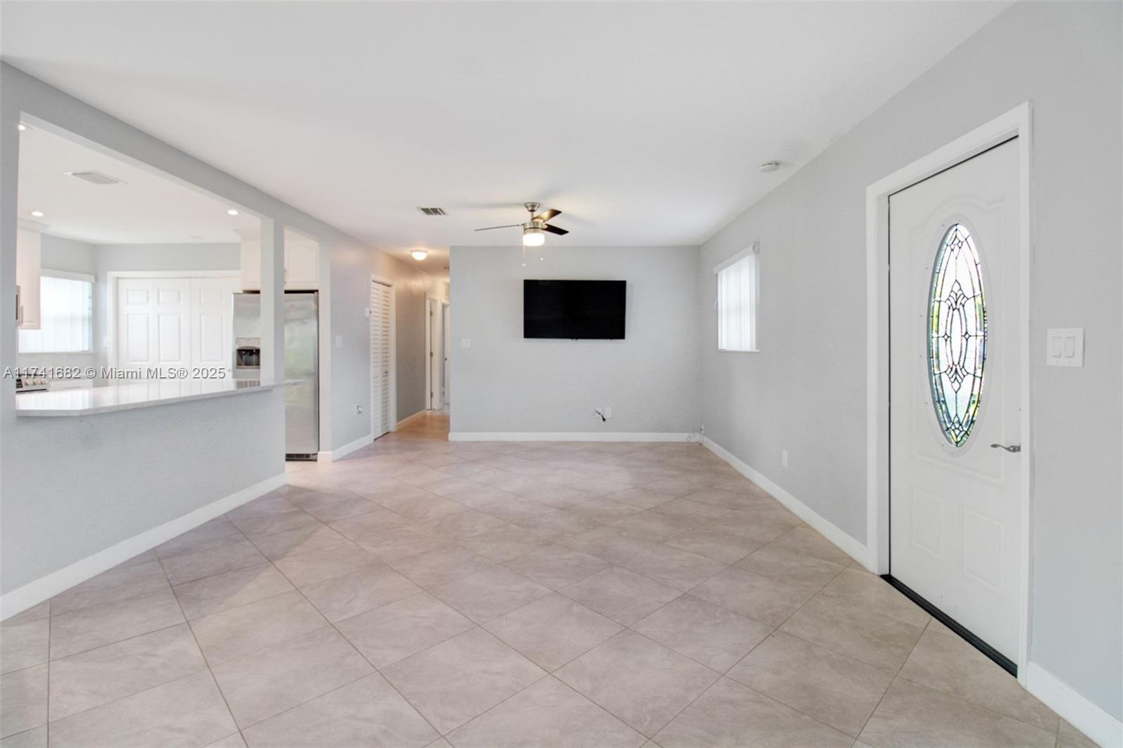 TWIN LAKE MANOR SUB - Residential