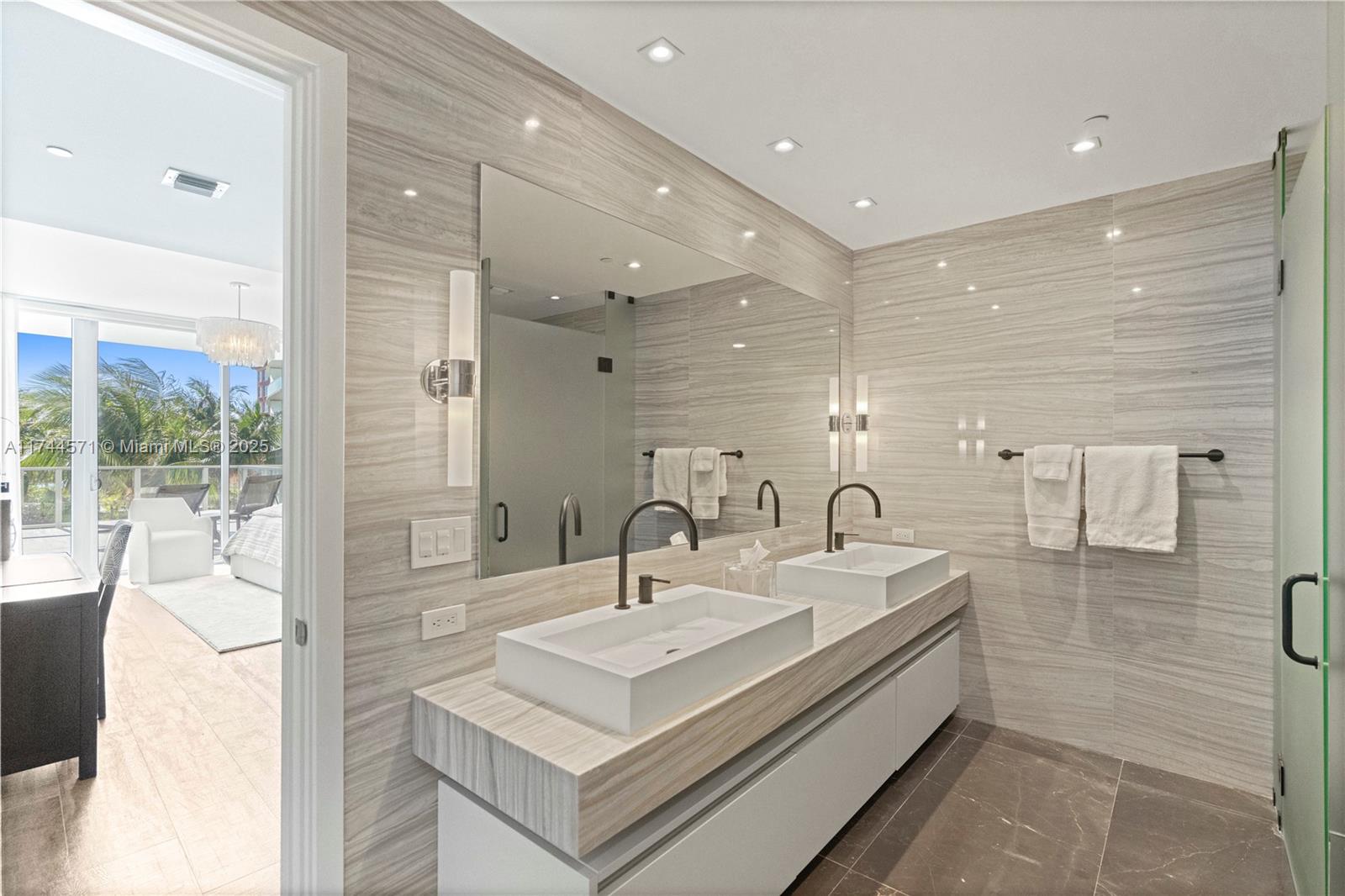 2200 FORT LAUDERDALE BEAC - Residential