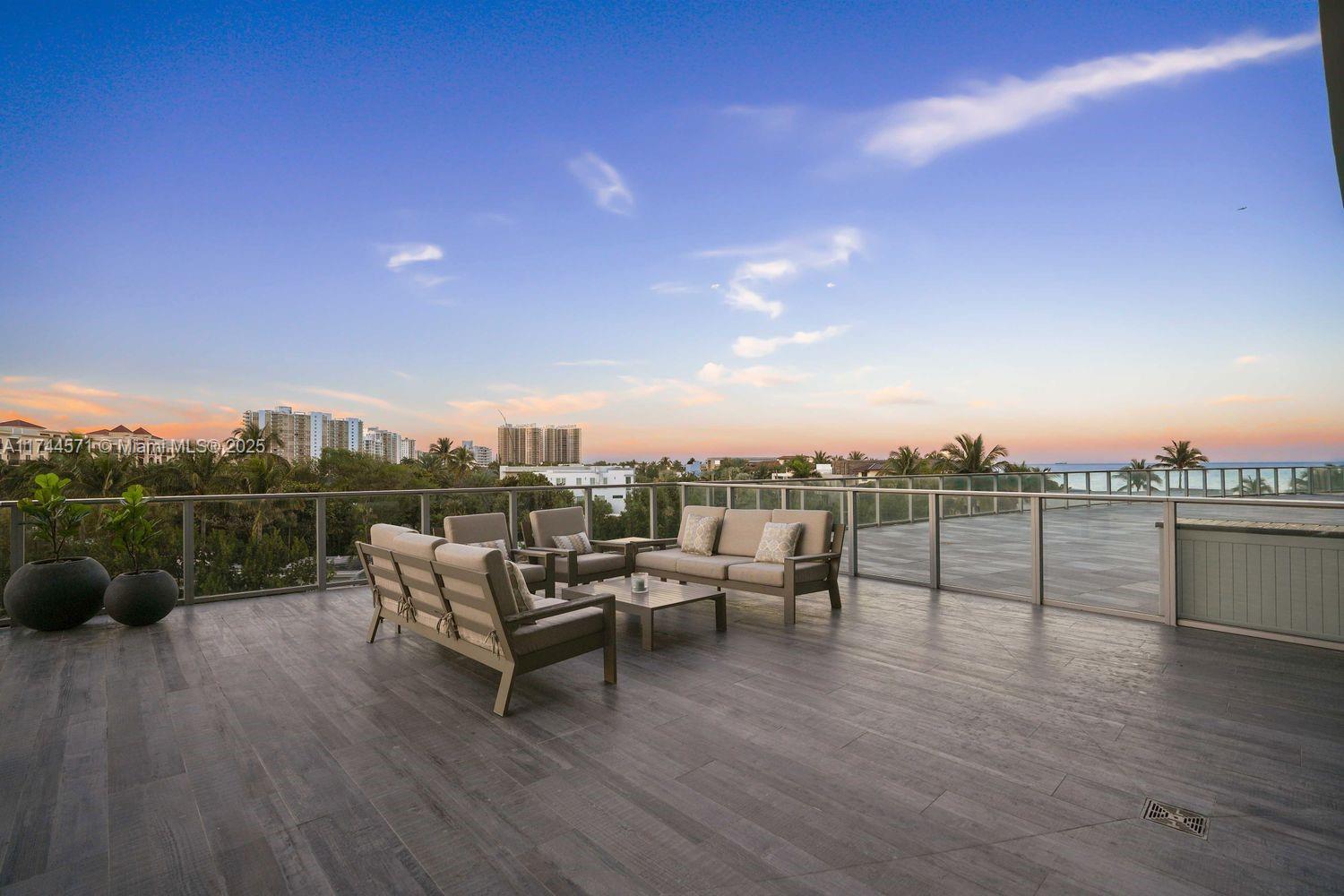 2200 FORT LAUDERDALE BEAC - Residential