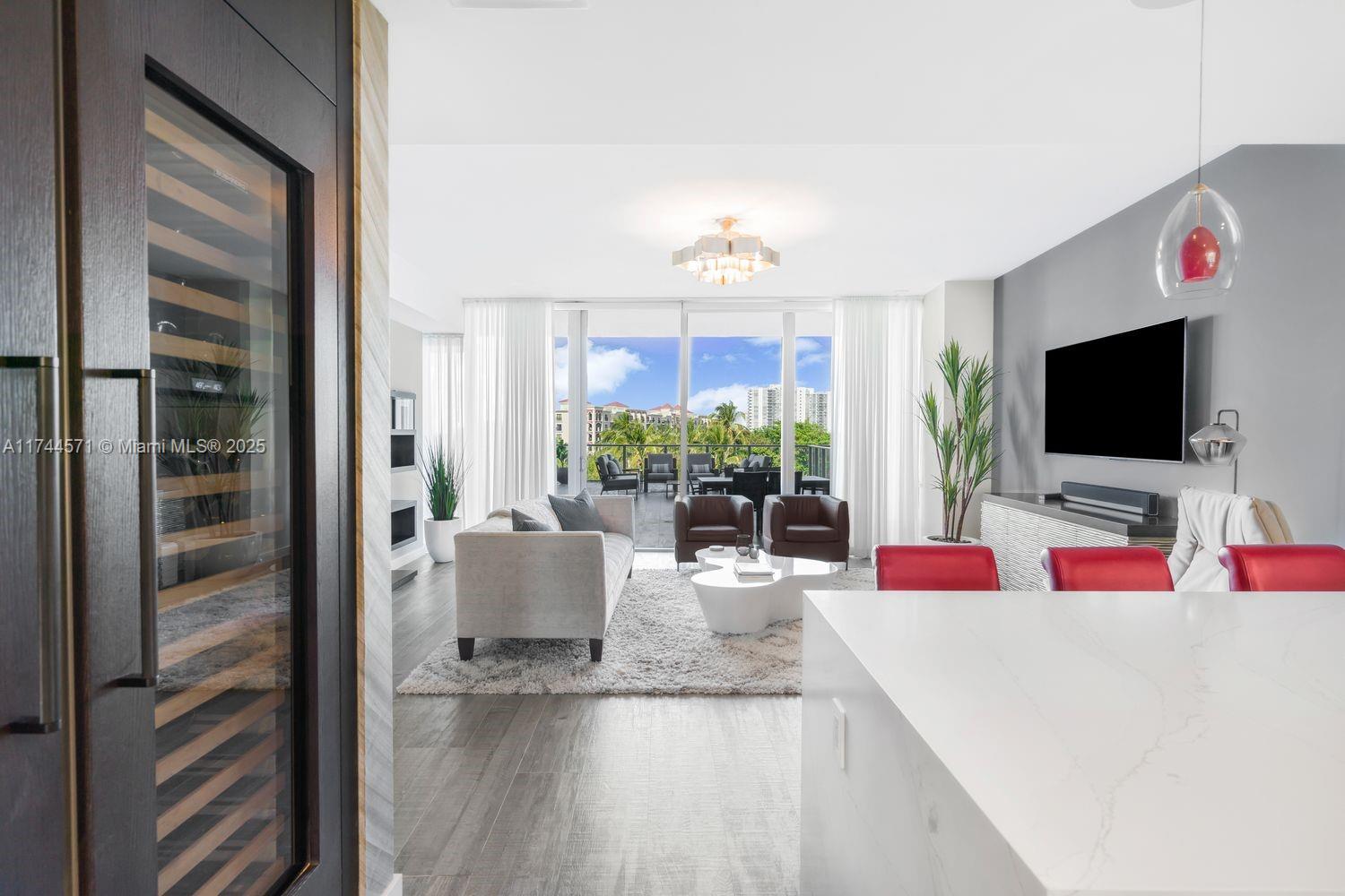 2200 FORT LAUDERDALE BEAC - Residential