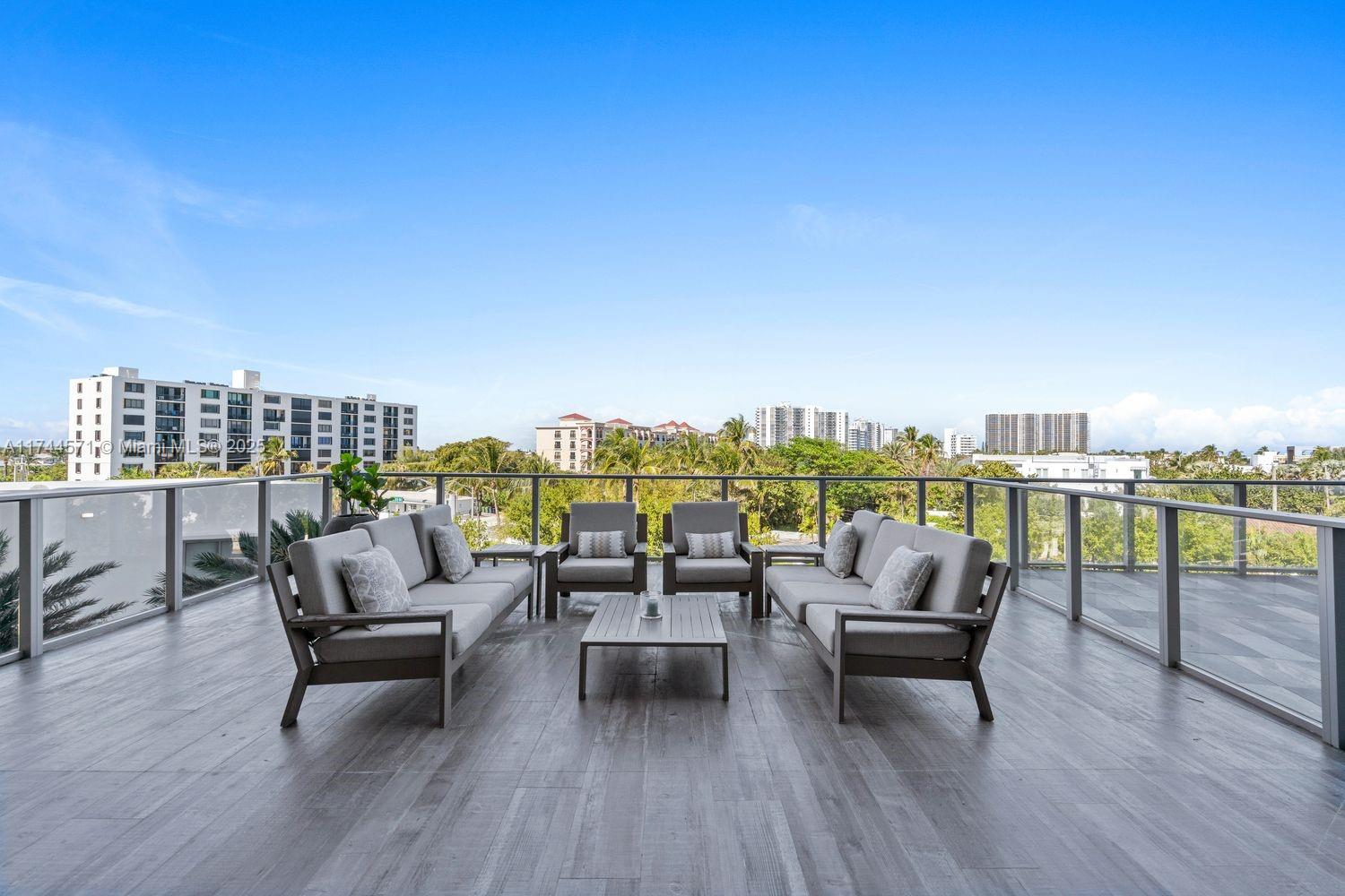 2200 FORT LAUDERDALE BEAC - Residential