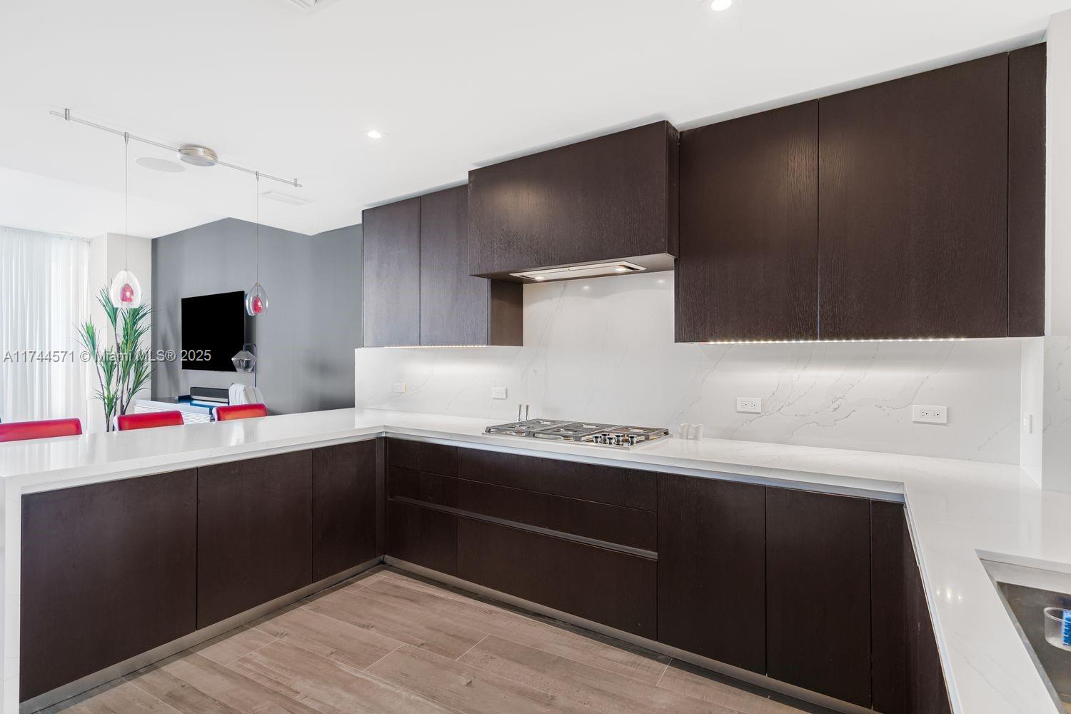 2200 FORT LAUDERDALE BEAC - Residential