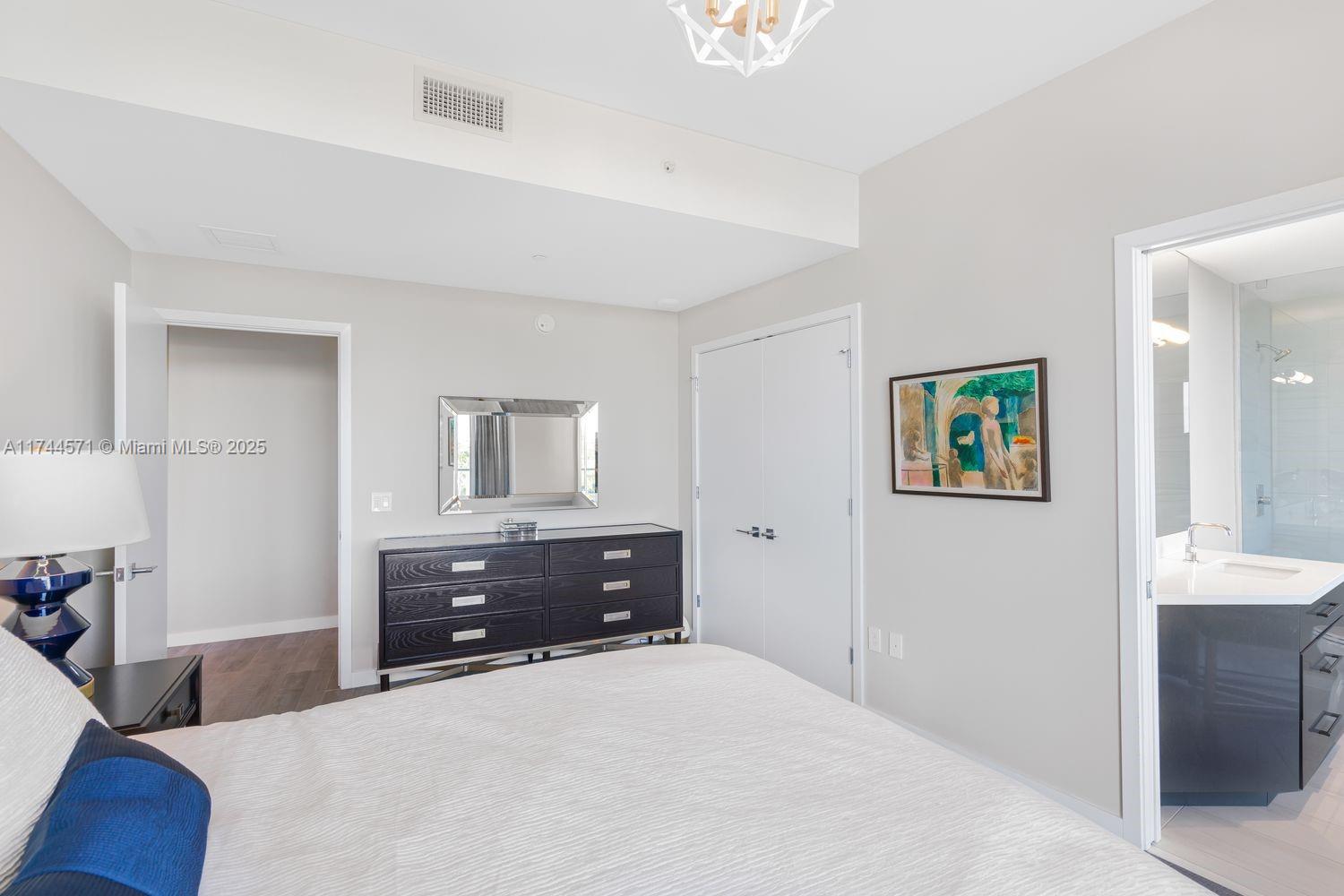 2200 FORT LAUDERDALE BEAC - Residential