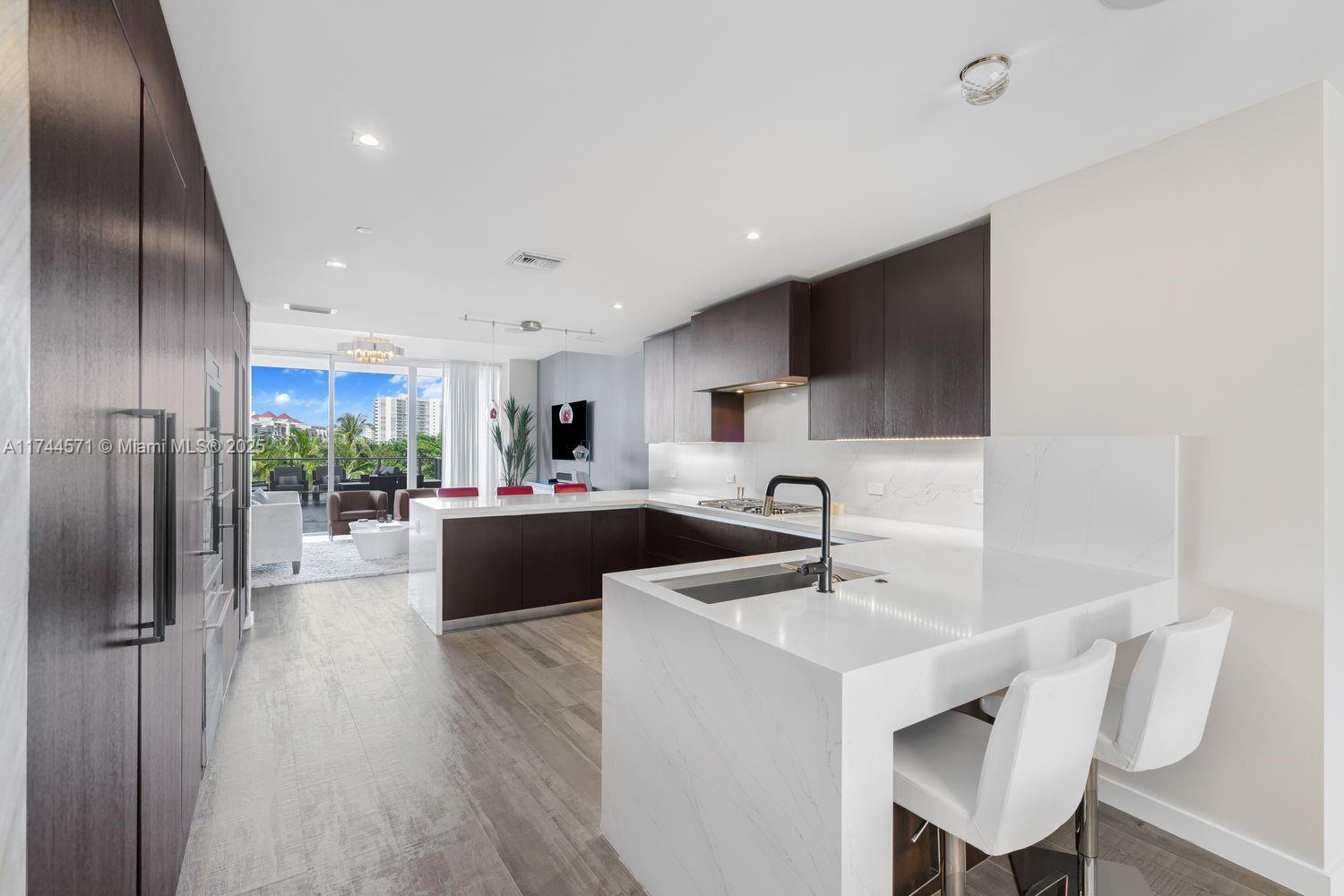 2200 FORT LAUDERDALE BEAC - Residential