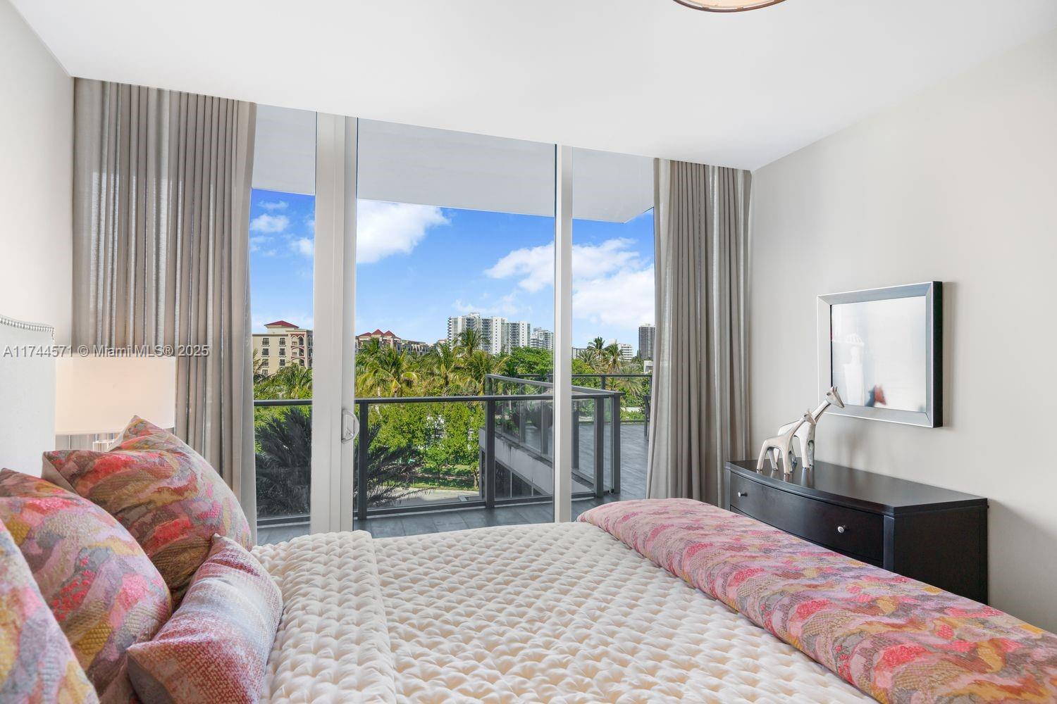 2200 FORT LAUDERDALE BEAC - Residential