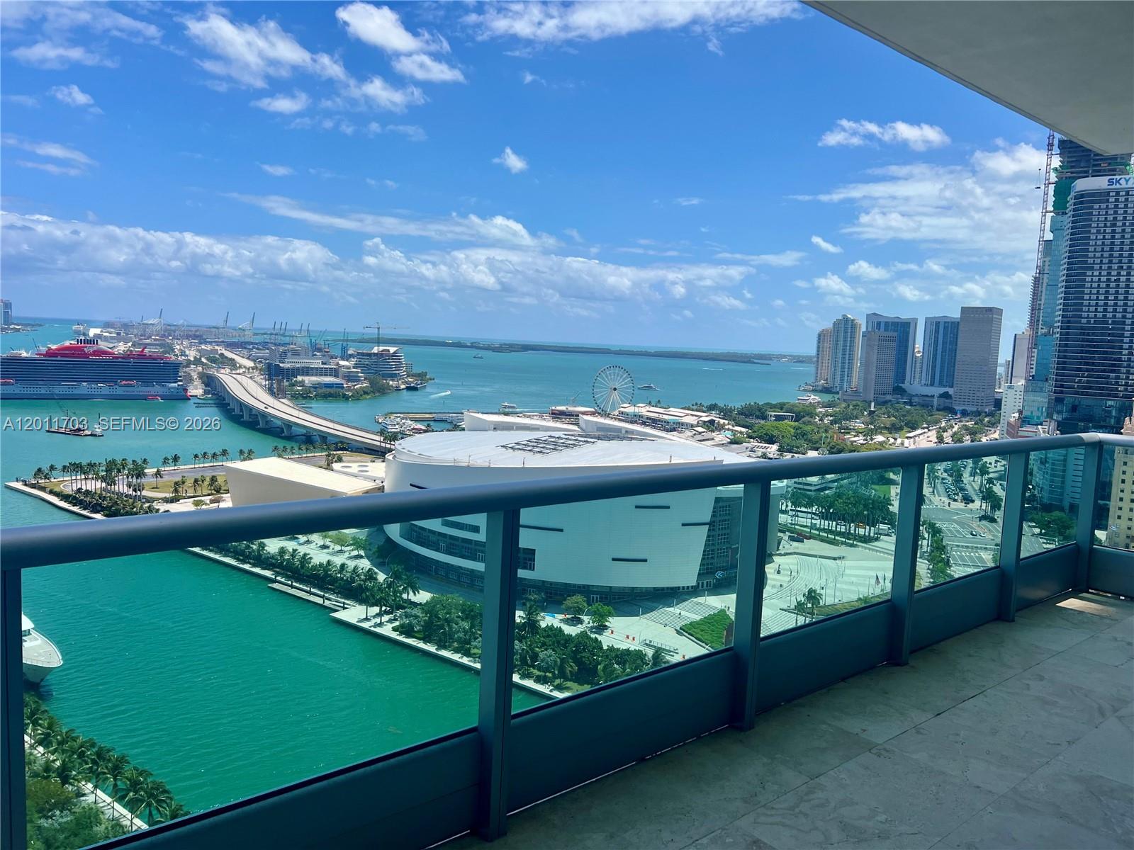 900 Biscayne - Residential