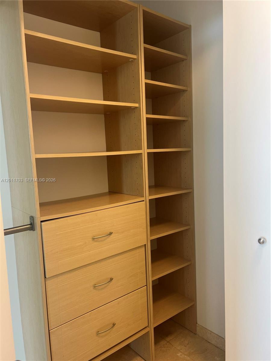 900 Biscayne - Residential