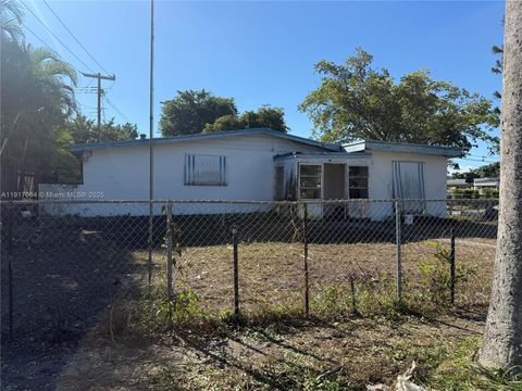 View photos, virtual tours, details... 5770 SW 38th Ct Davie FL 33314